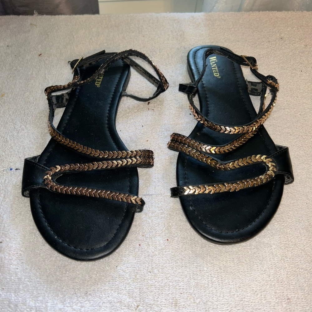 Women's Wanted Size 8 1/2 Sandals Black And Gold